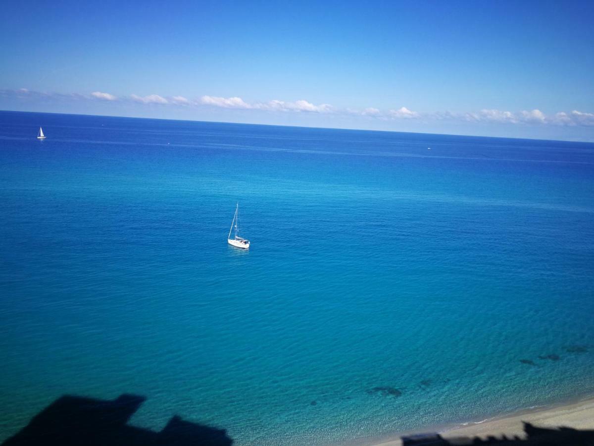 Isola Bella Sea-View Apartment Tropea Buitenkant foto