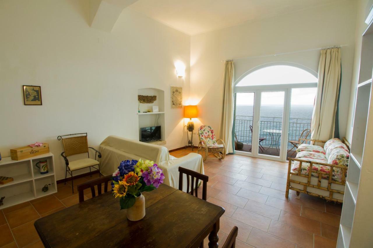 Isola Bella Sea-View Apartment Tropea Buitenkant foto